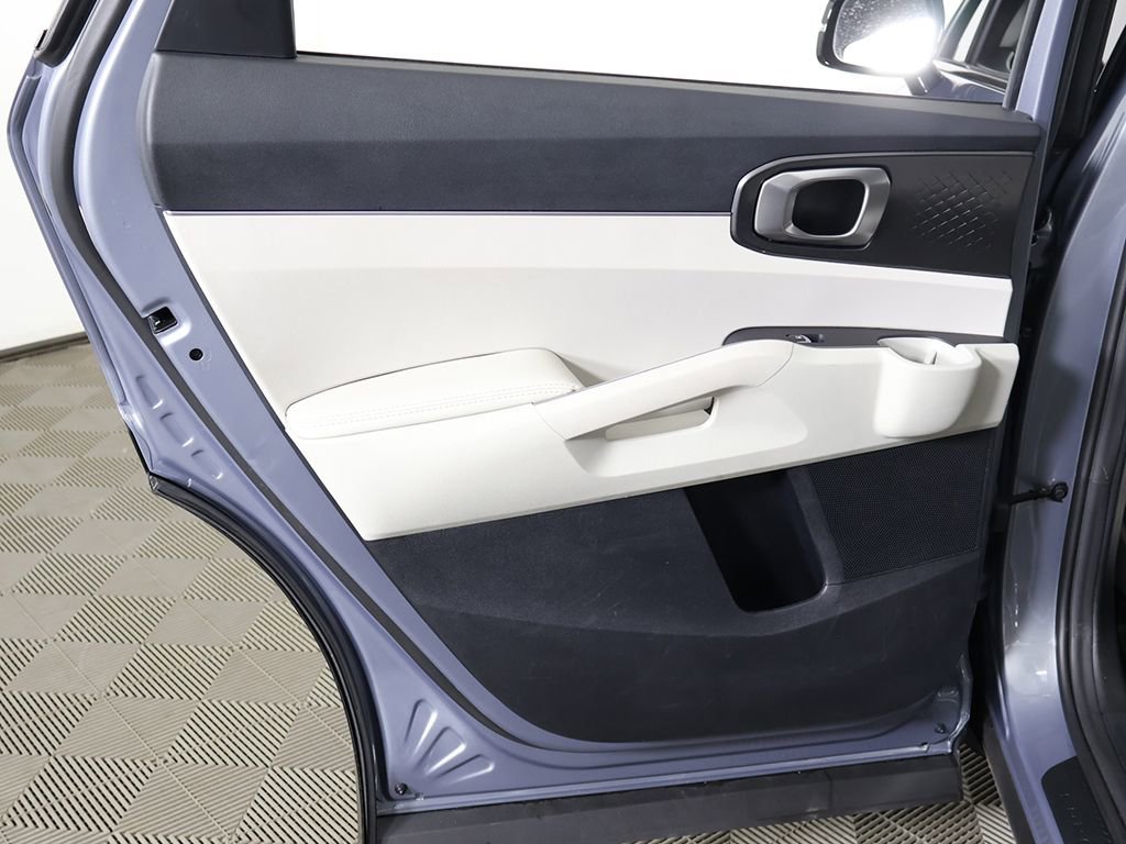 Used 2023 Kia Sorento S w/ Panoramic Sunroof Package FWD image 25