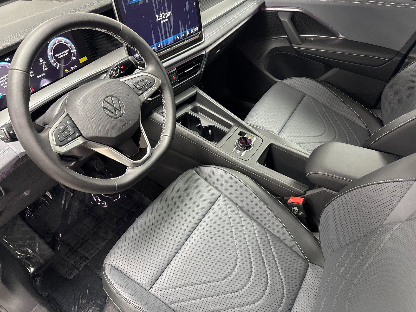 New 2026 Volkswagen Tiguan SE AWD/4WD image 9