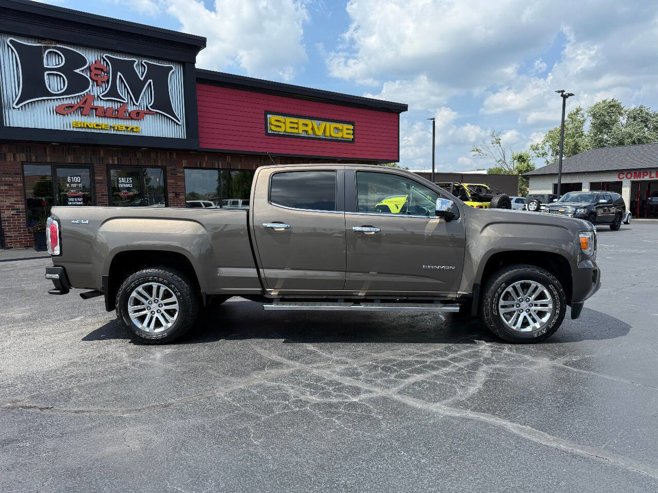 Used 2015 GMC Canyon SLT w/ Driver Alert Package image 9
