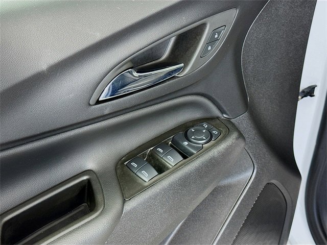 Used 2024 Chevrolet Equinox LT image 18