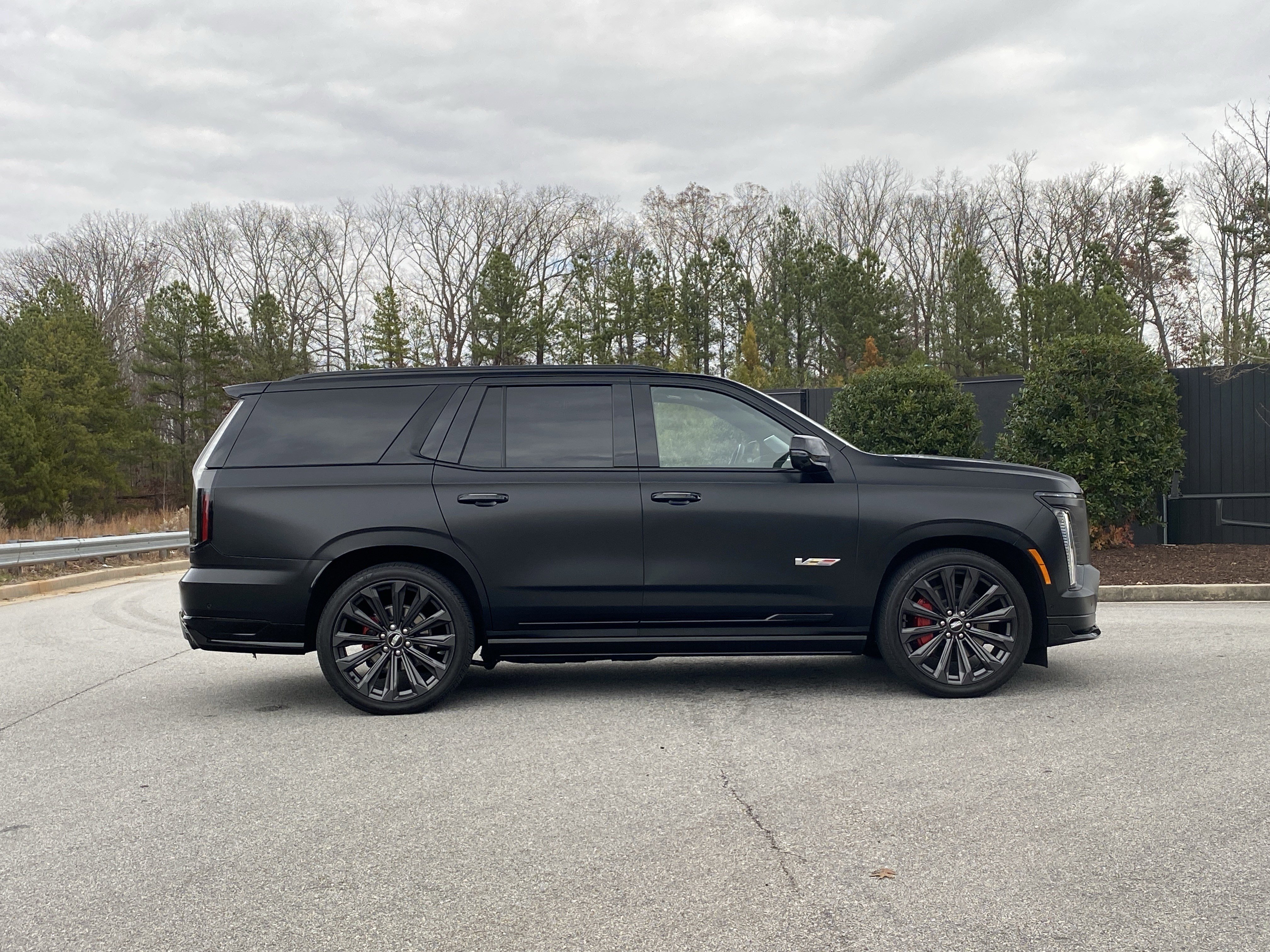 Used 2025 Cadillac Escalade V image 5