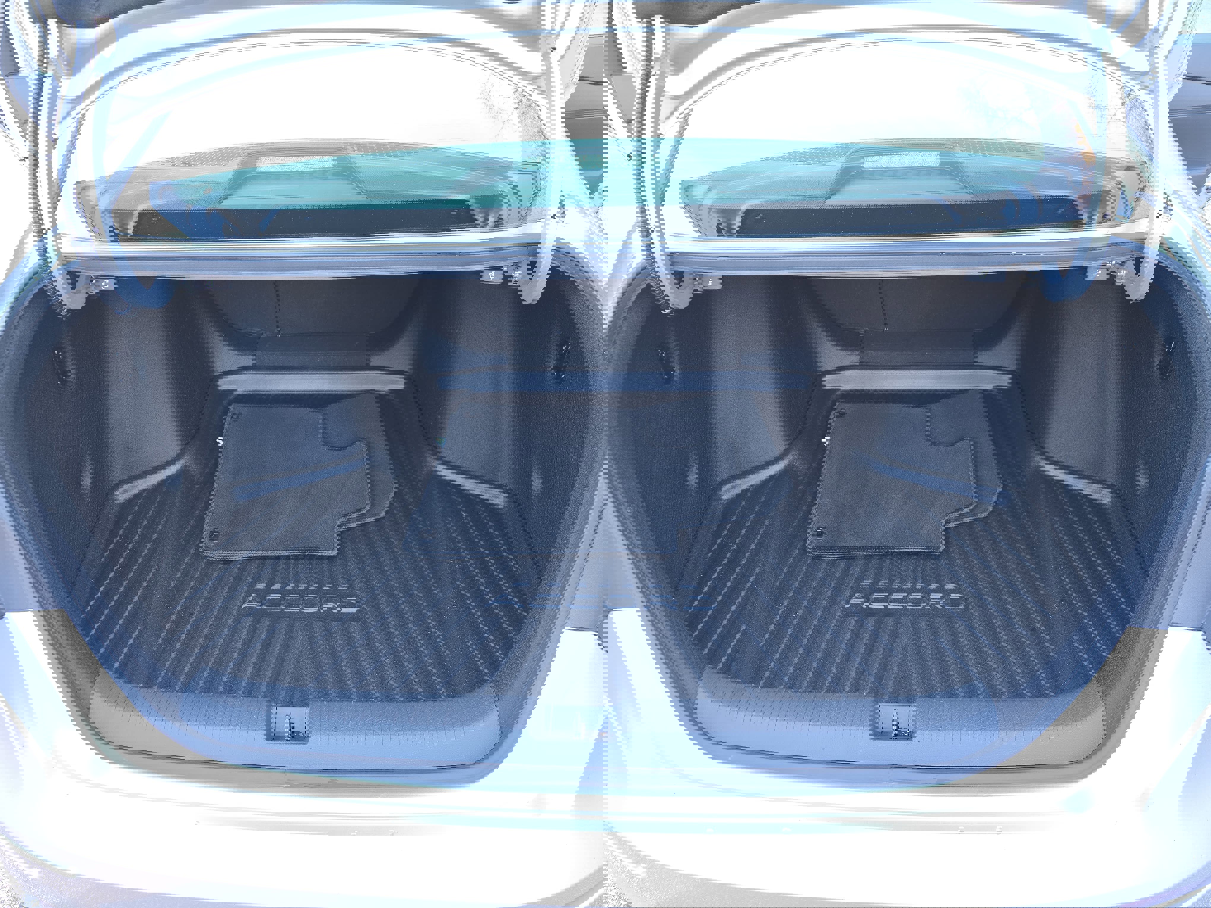 Used 2024 Honda Accord EX image 12