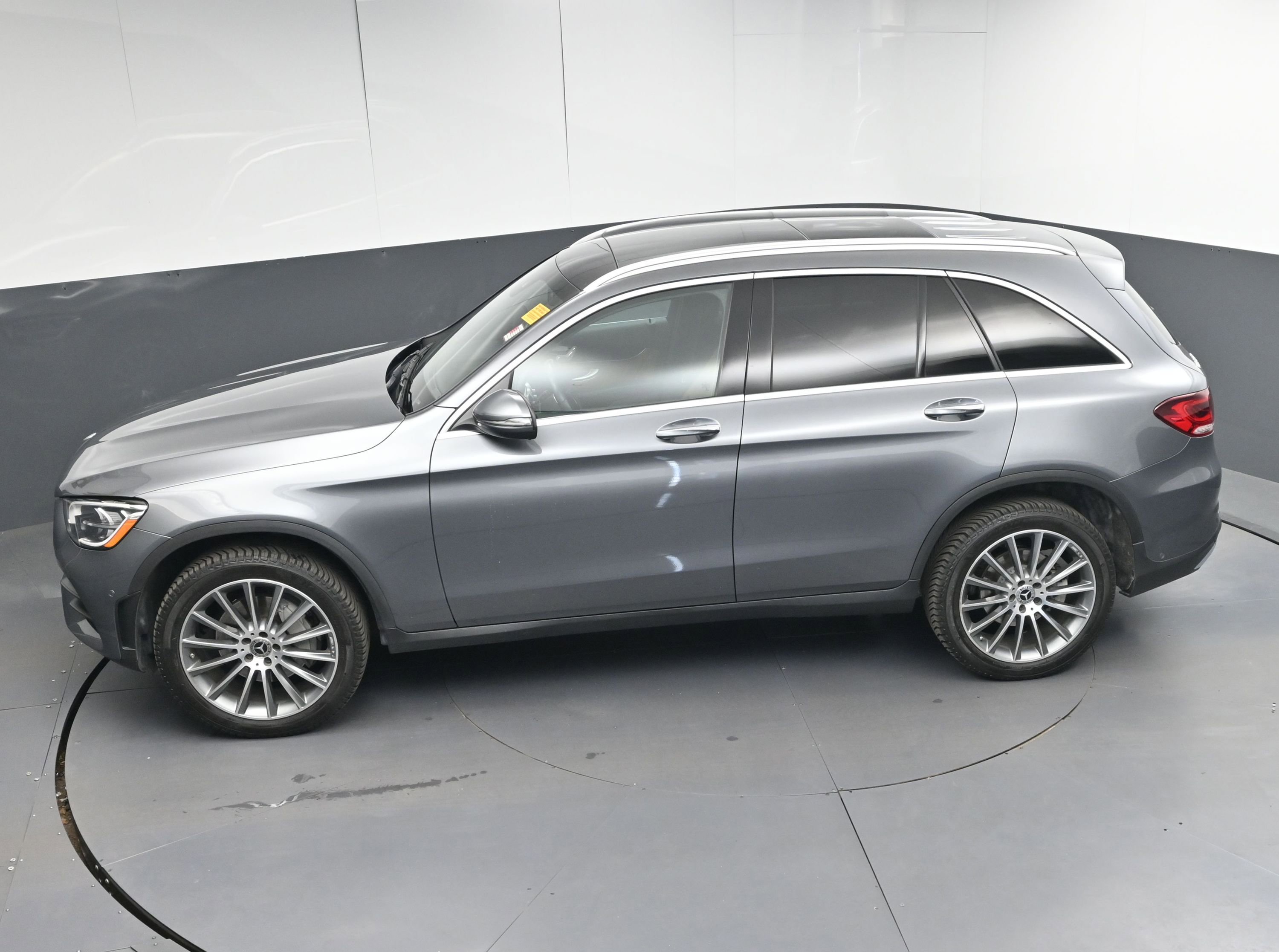Used 2021 Mercedes-Benz GLC 300 4MATIC image 35