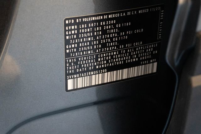 Used 2024 Volkswagen Tiguan SE image 34