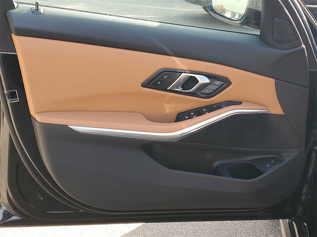 New 2025 BMW 330i xDrive Sedan w/ M Sport Package image 5