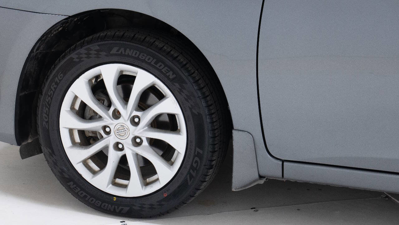 Used 2018 Nissan Sentra SV FWD image 52