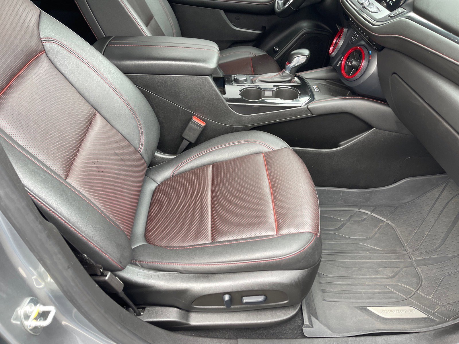 Used 2023 Chevrolet Blazer RS image 19