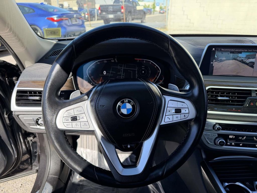 Used 2022 BMW 740i xDrive AWD/4WD image 26