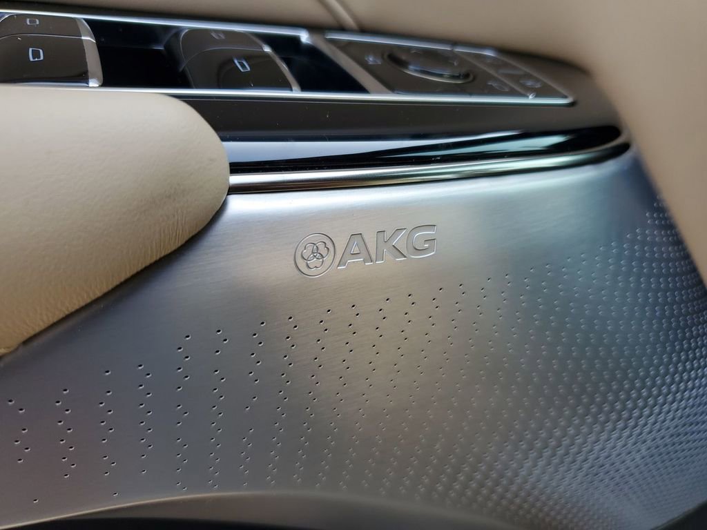 New 2026 Cadillac Lyriq V w/ Exterior Carbon Fiber Package image 24