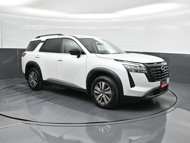 Used 2026 Nissan Pathfinder SL FWD image 6
