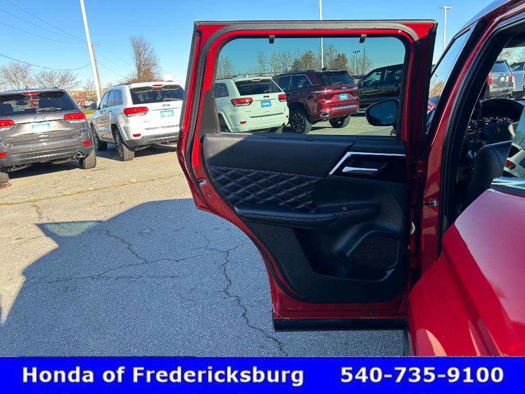 Used 2023 Mitsubishi Outlander SEL Black Edition image 31