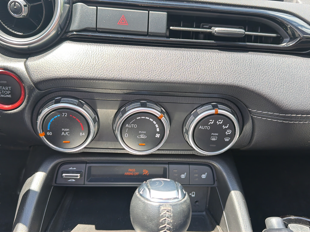 Used 2021 MAZDA MX-5 Miata RF Grand Touring RWD image 23
