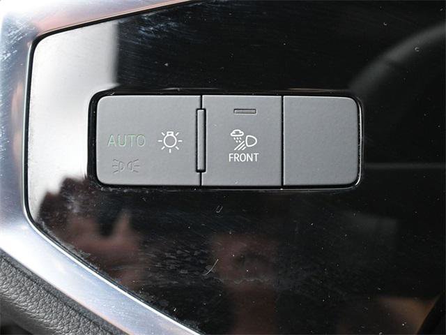 Certified 2025 Audi Q3 2.0T Premium Plus image 16