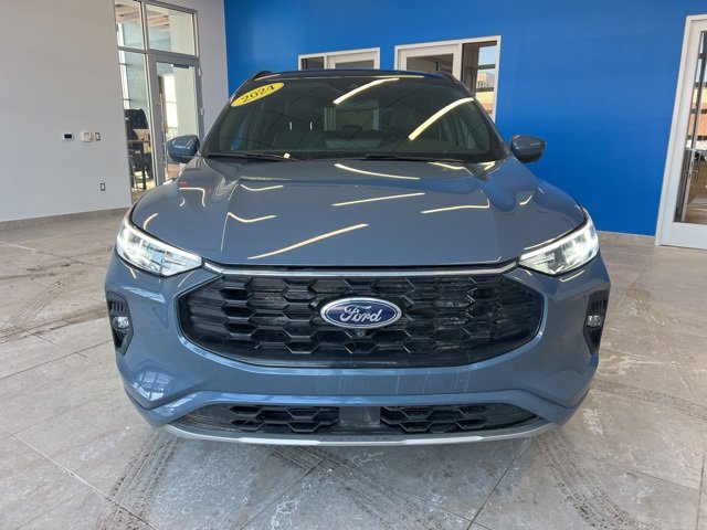 Used 2024 Ford Escape ST-Line Select w/ Tech Pack #2 image 2