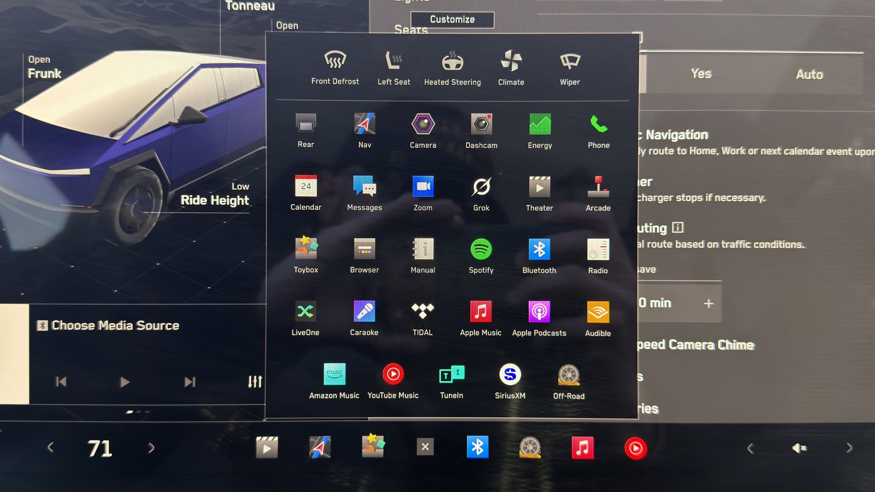 Used 2025 Tesla Cybertruck AWD Crew Cab image 87