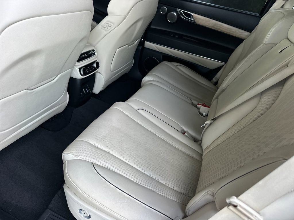 Used 2023 Genesis GV80 3.5T Advanced + image 13