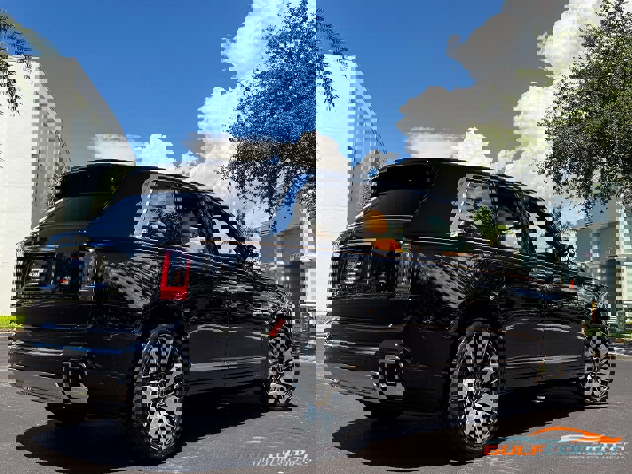Used 2025 Rolls-Royce Cullinan image 63