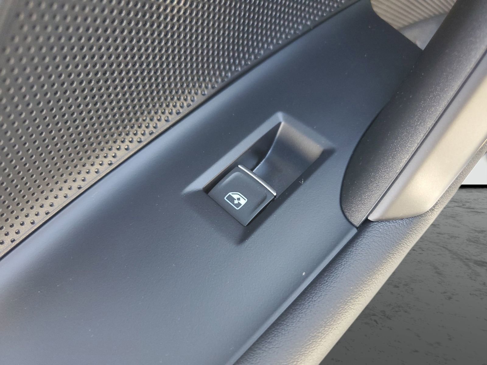 Used 2025 Audi Q5 Premium Plus w/ Premium Plus image 18