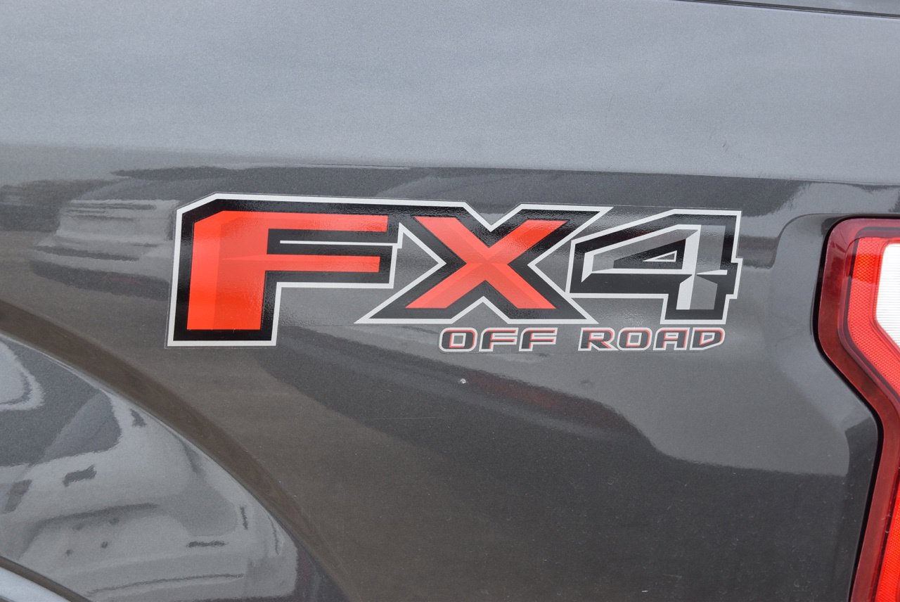Used 2019 Ford F150 XLT w/ Equipment Group 302A Luxury AWD/4WD image 11