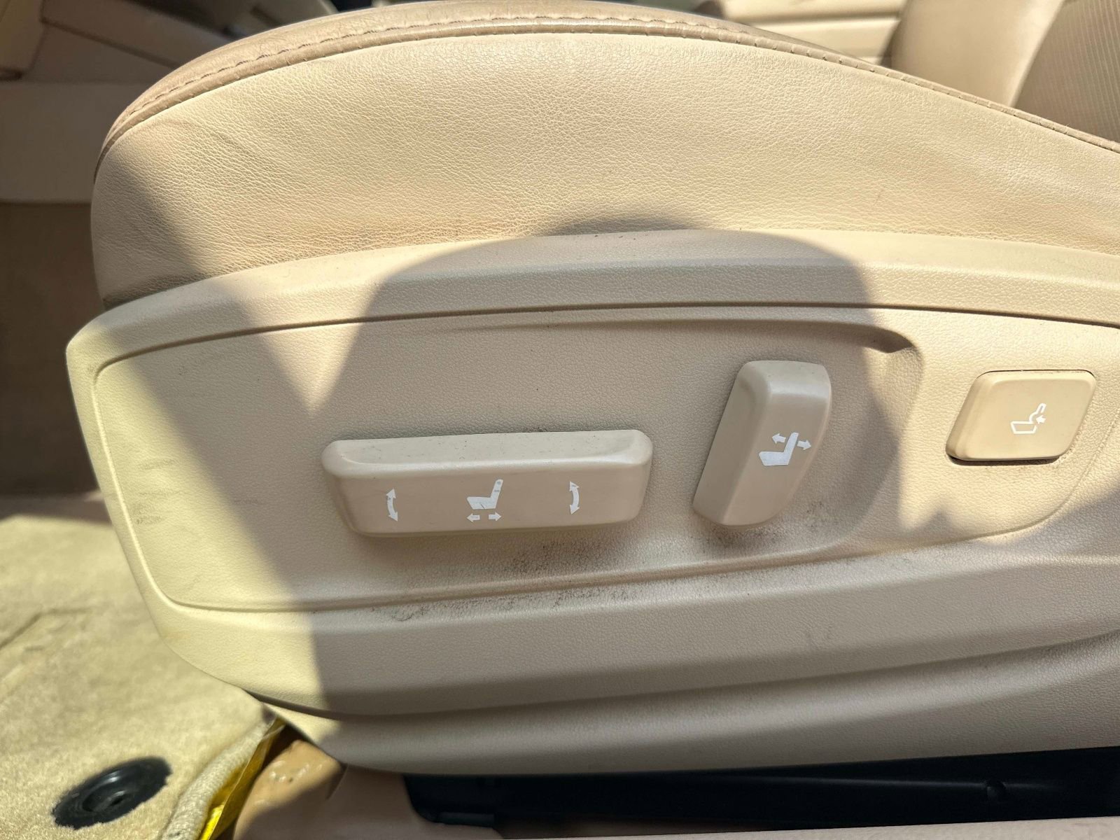 Used 2014 Lexus ES 350 w/ Luxury Package image 17