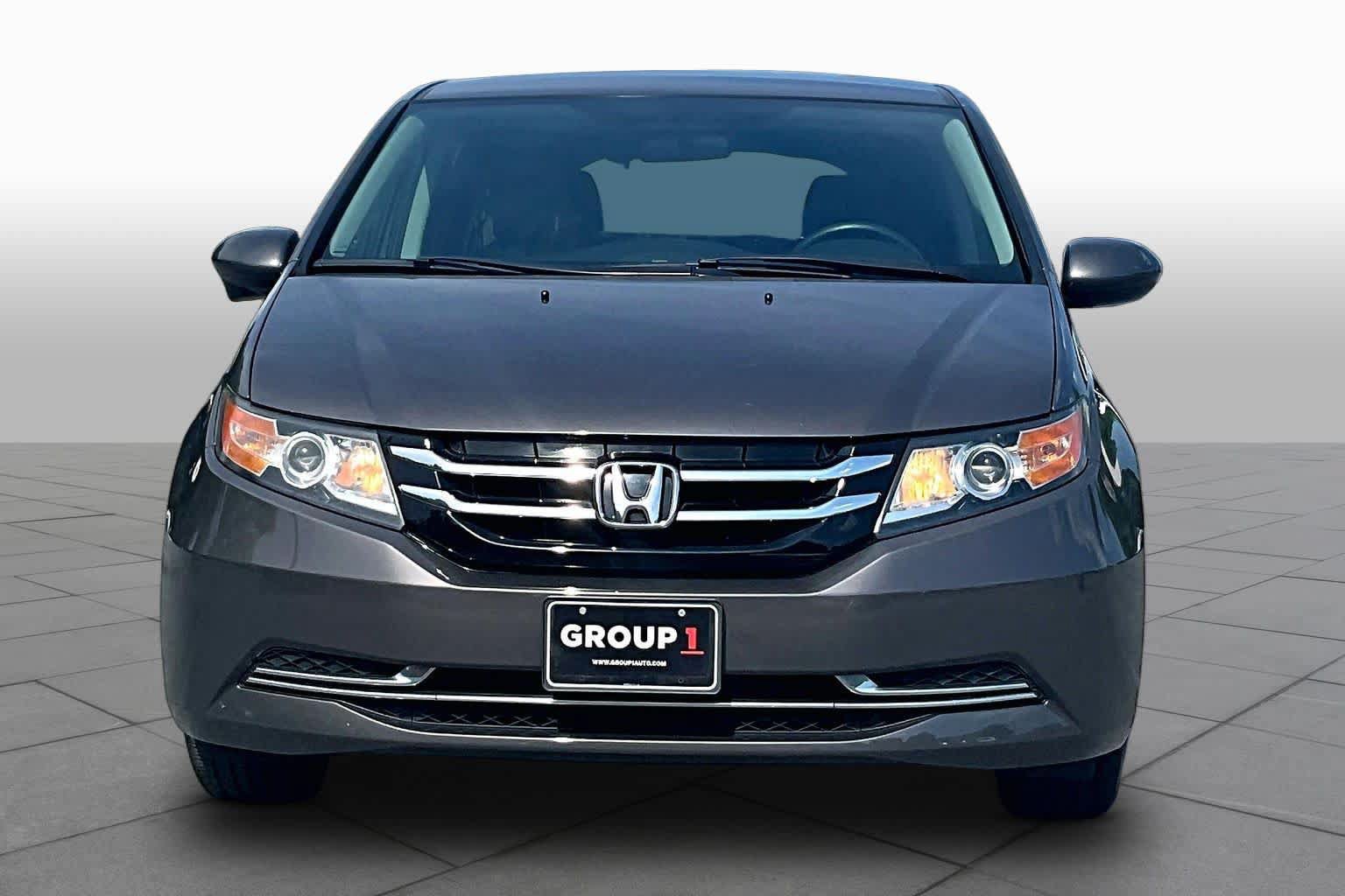Used 2016 Honda Odyssey SE image 4