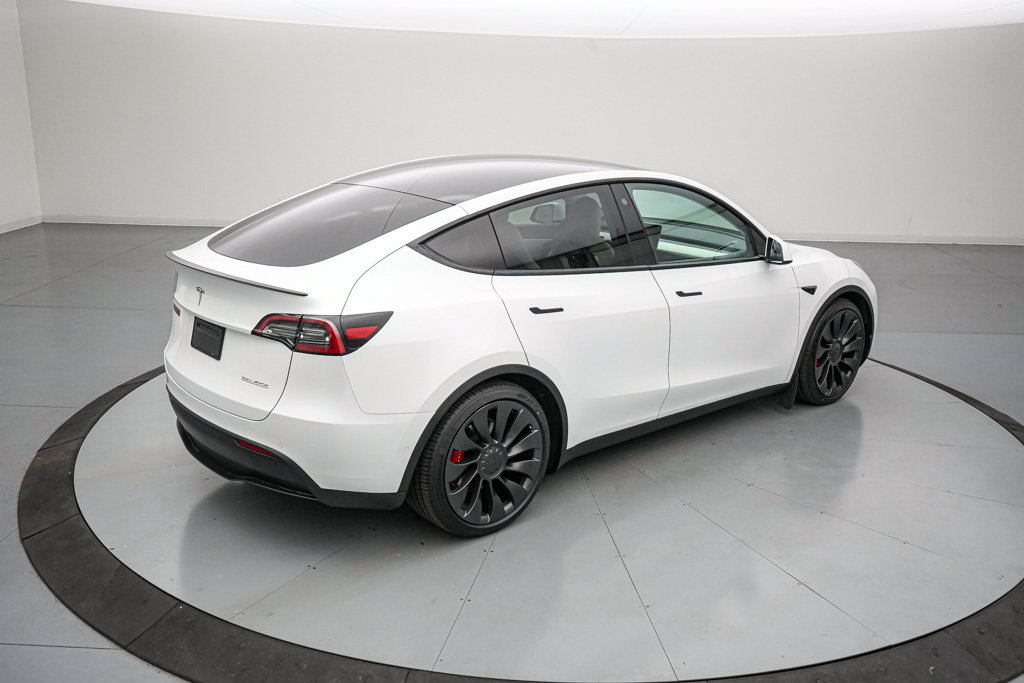 Used 2021 Tesla Model Y Performance AWD/4WD image 4