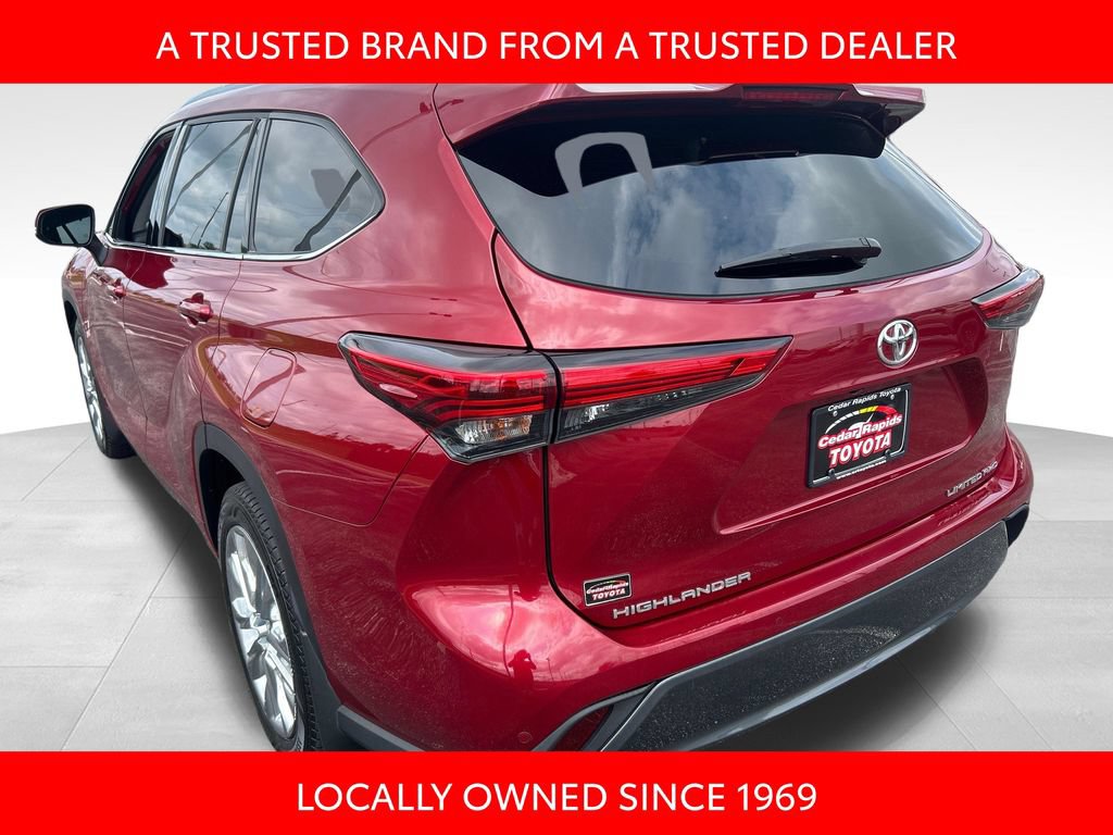 Certified 2020 Toyota Highlander Limited AWD/4WD image 4