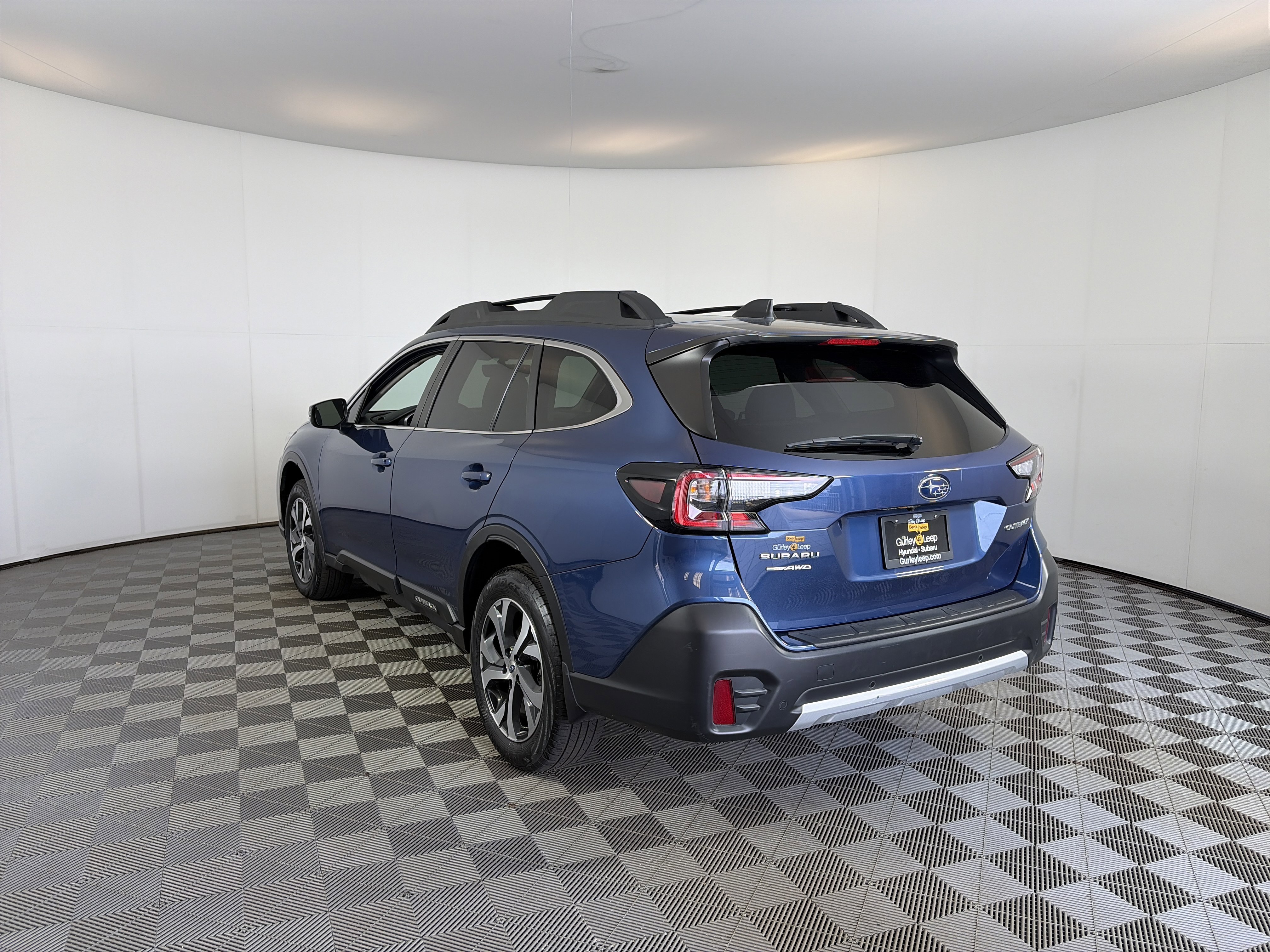 Used 2021 Subaru Outback Limited w/ Popular Package #2 image 3