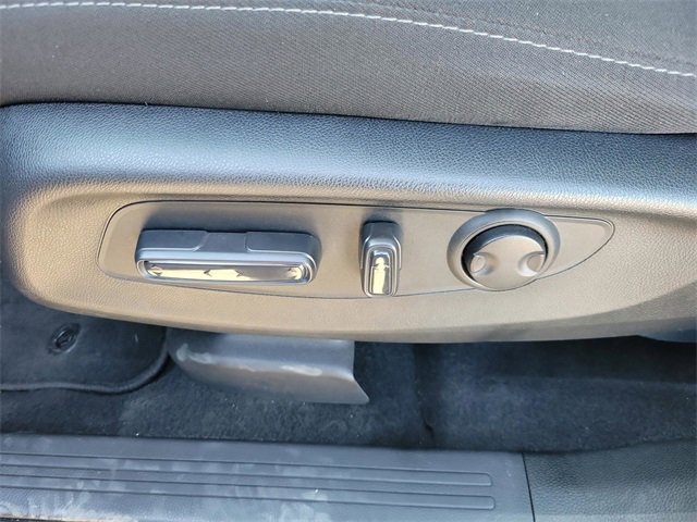 Used 2025 Honda CR-V EX image 16