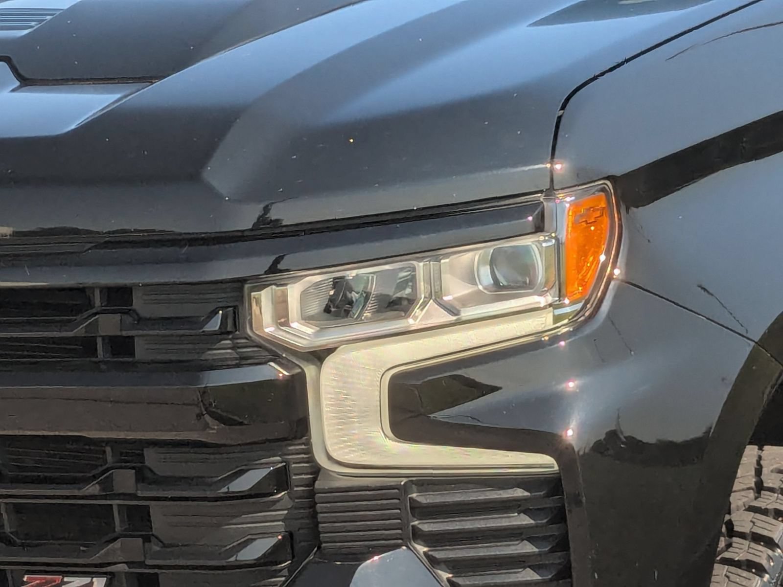 Used 2022 Chevrolet Silverado 1500 LT Trail Boss w/ Convenience Package II AWD/4WD image 9