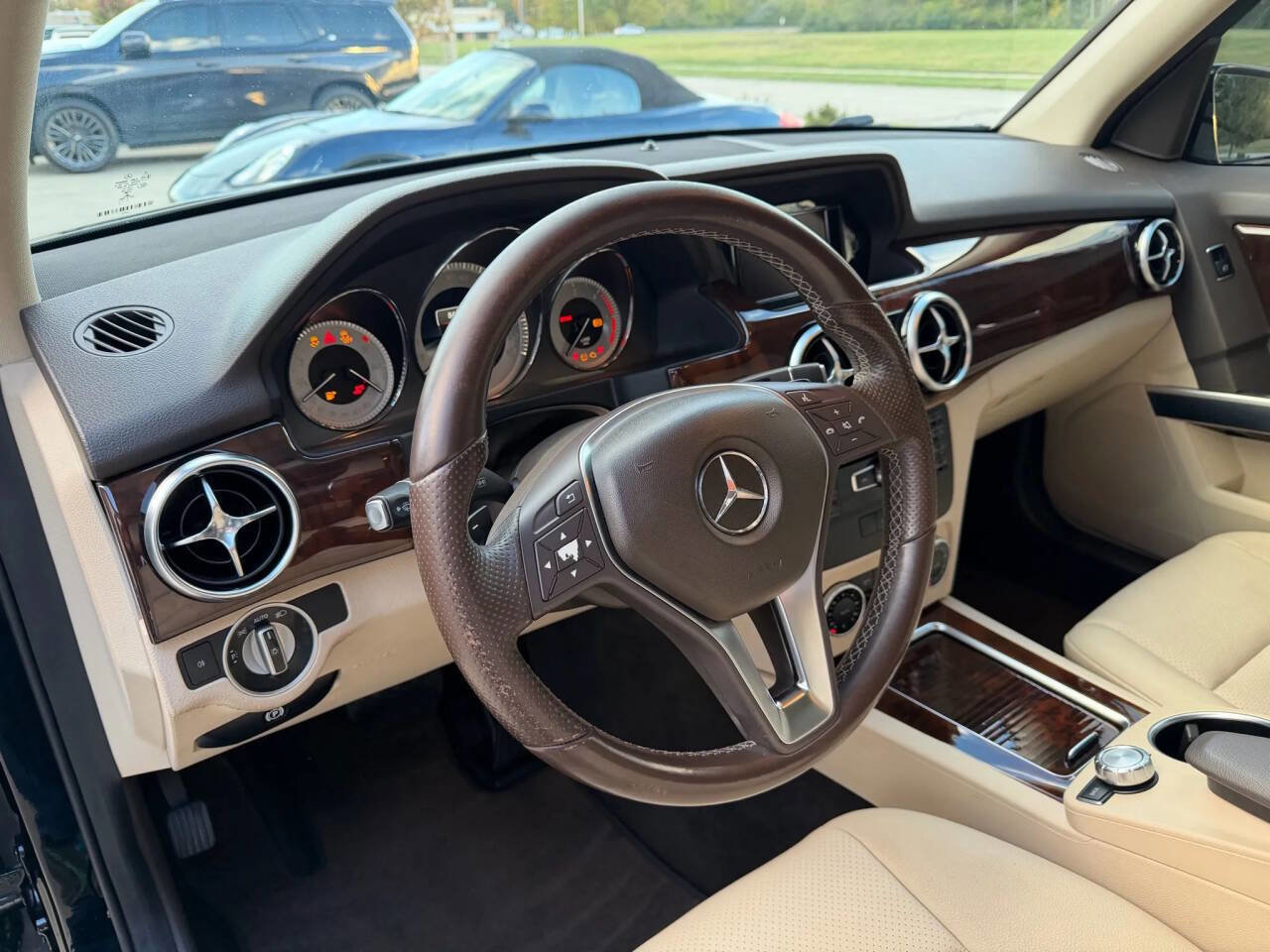 Used 2015 Mercedes-Benz GLK 250 BlueTEC 4MATIC image 12