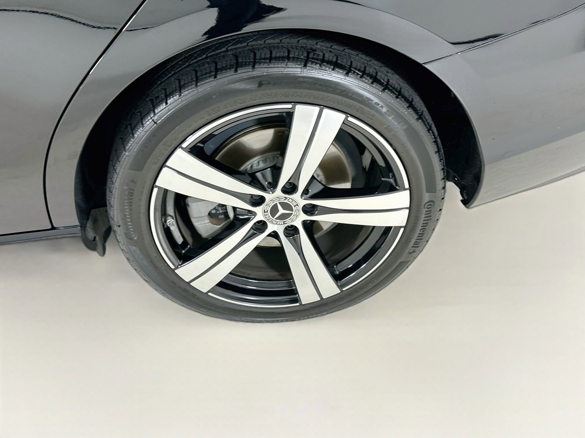 Certified 2025 Mercedes-Benz C 300 Sedan image 31