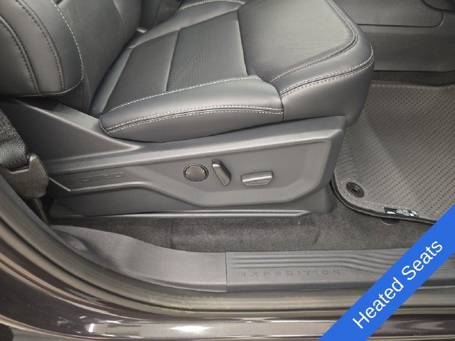 New 2027 Ford Expedition Max Platinum w/ Stealth Appearance Package AWD/4WD image 11