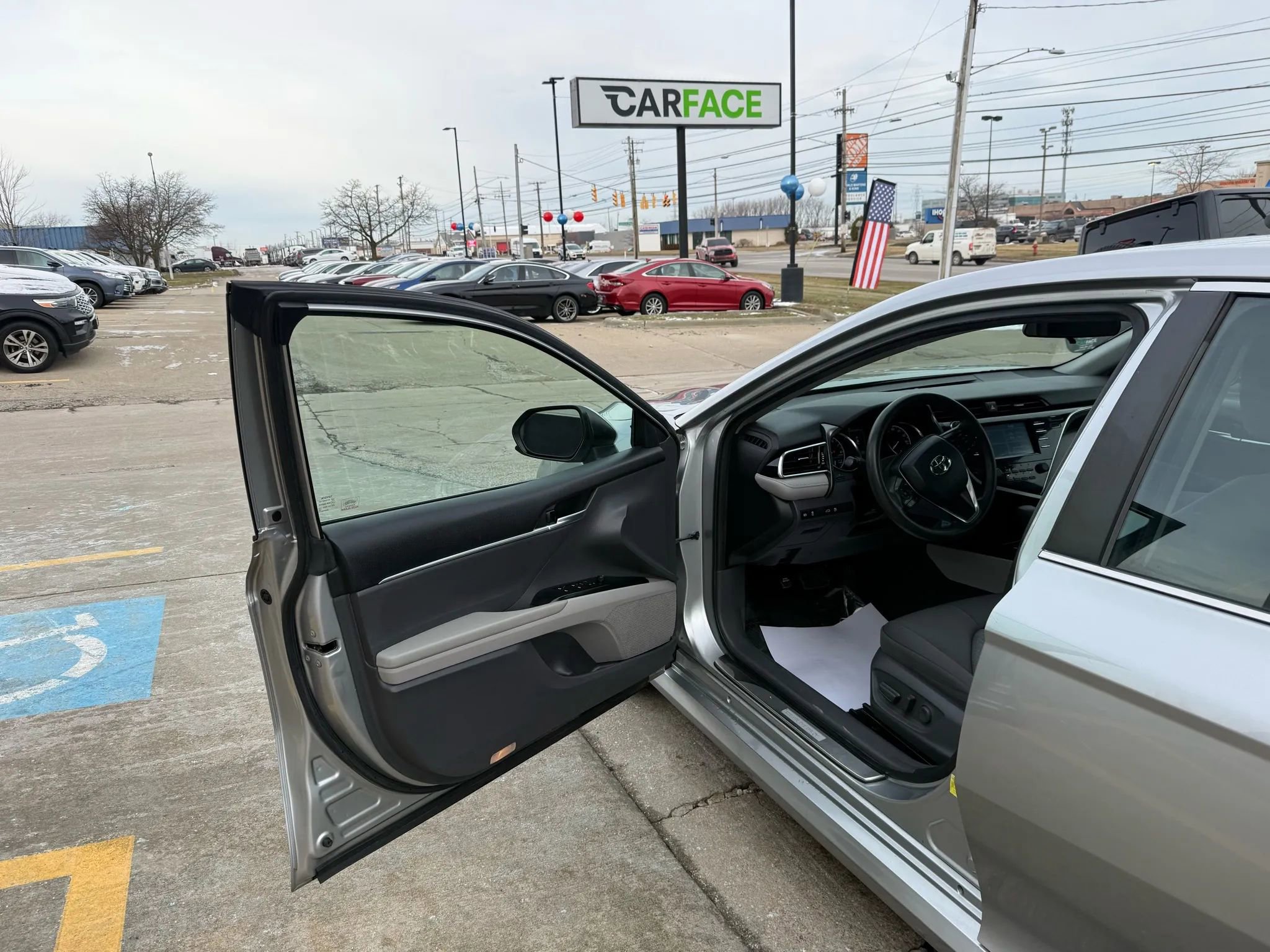 Used 2018 Toyota Camry LE w/ Protection Package (Q2) image 17