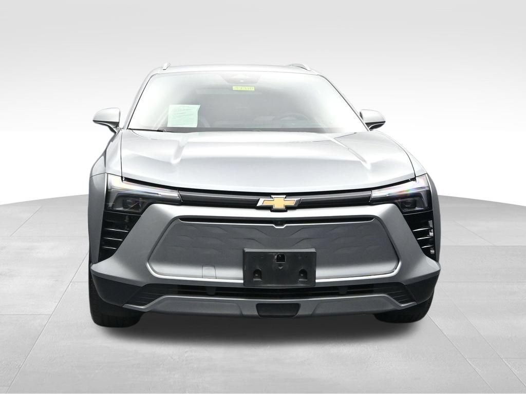 Used 2024 Chevrolet Blazer EV LT AWD/4WD image 8