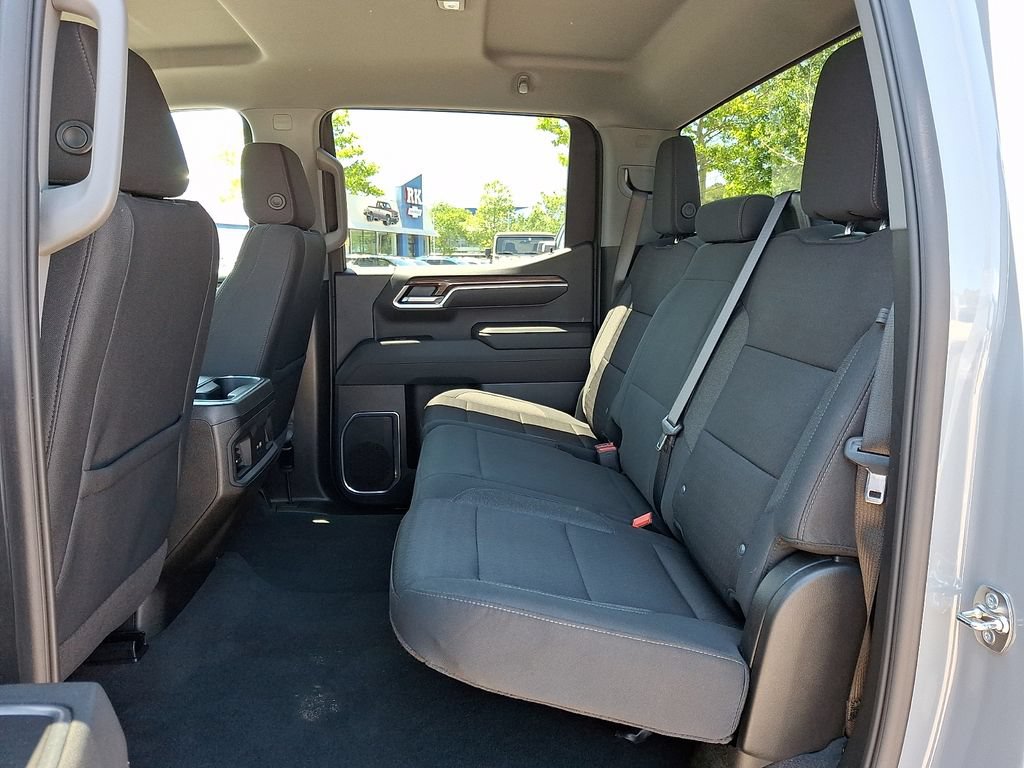 Certified 2025 Chevrolet Silverado 1500 RST AWD/4WD image 10