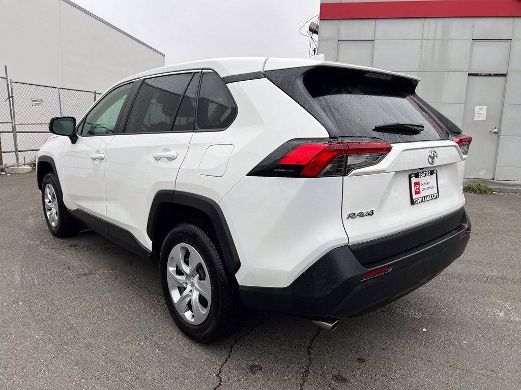 Used 2025 Toyota RAV4 LE AWD/4WD image 6