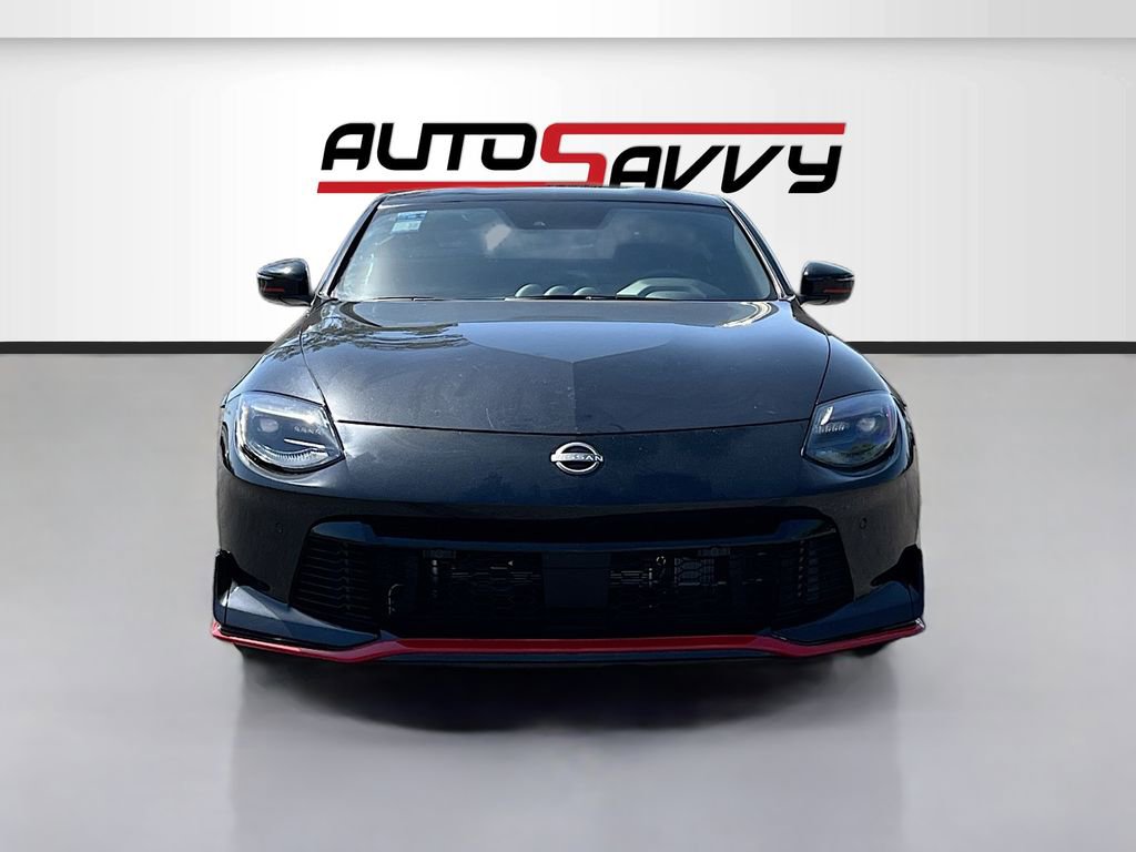 Used 2025 Nissan Z NISMO w/ Floor Mat Package RWD image 2