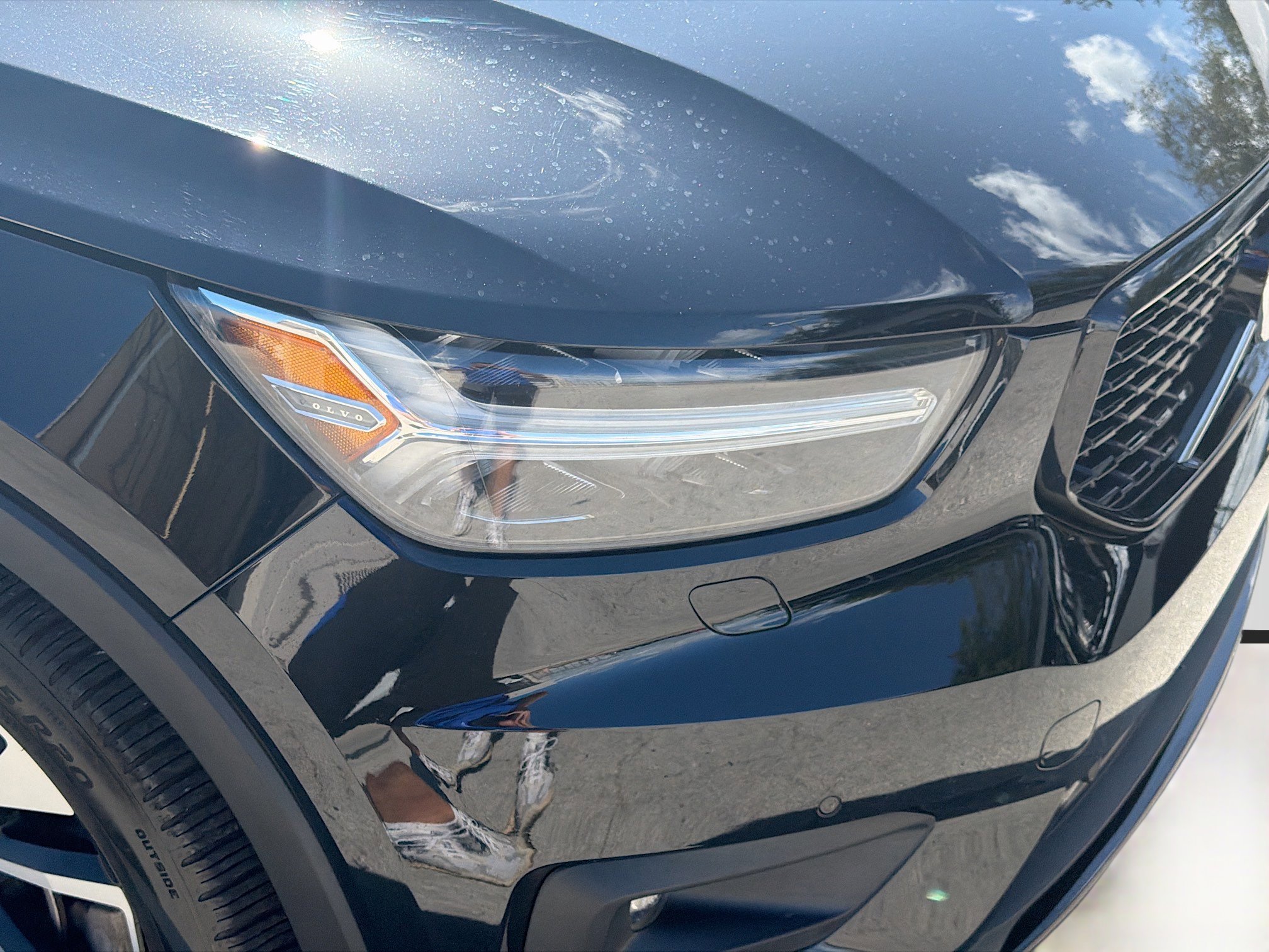 Used 2022 Volvo XC40 T5 R-Design w/ Advanced Package image 35