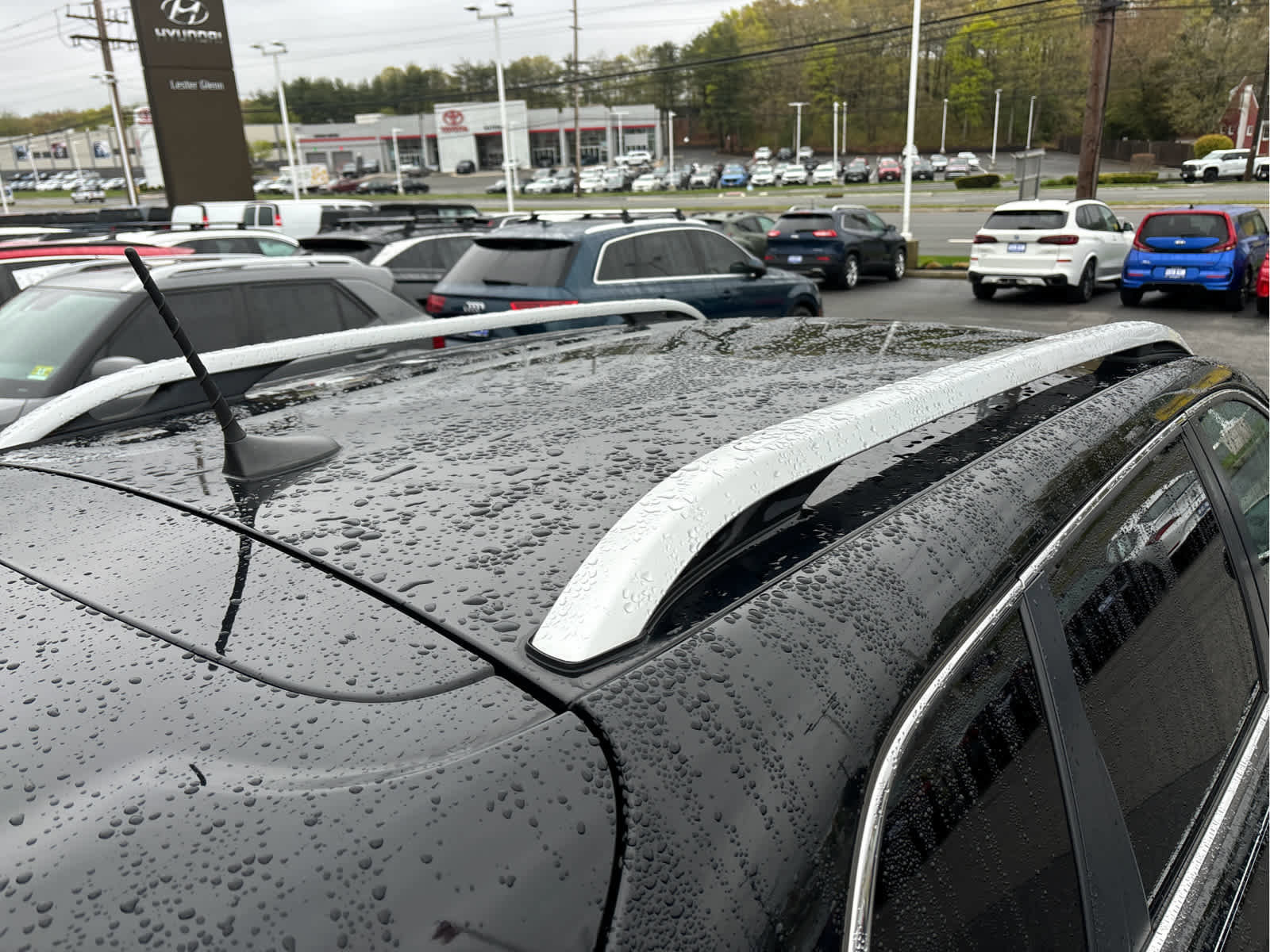 Used 2018 Jeep Cherokee Limited AWD/4WD image 25
