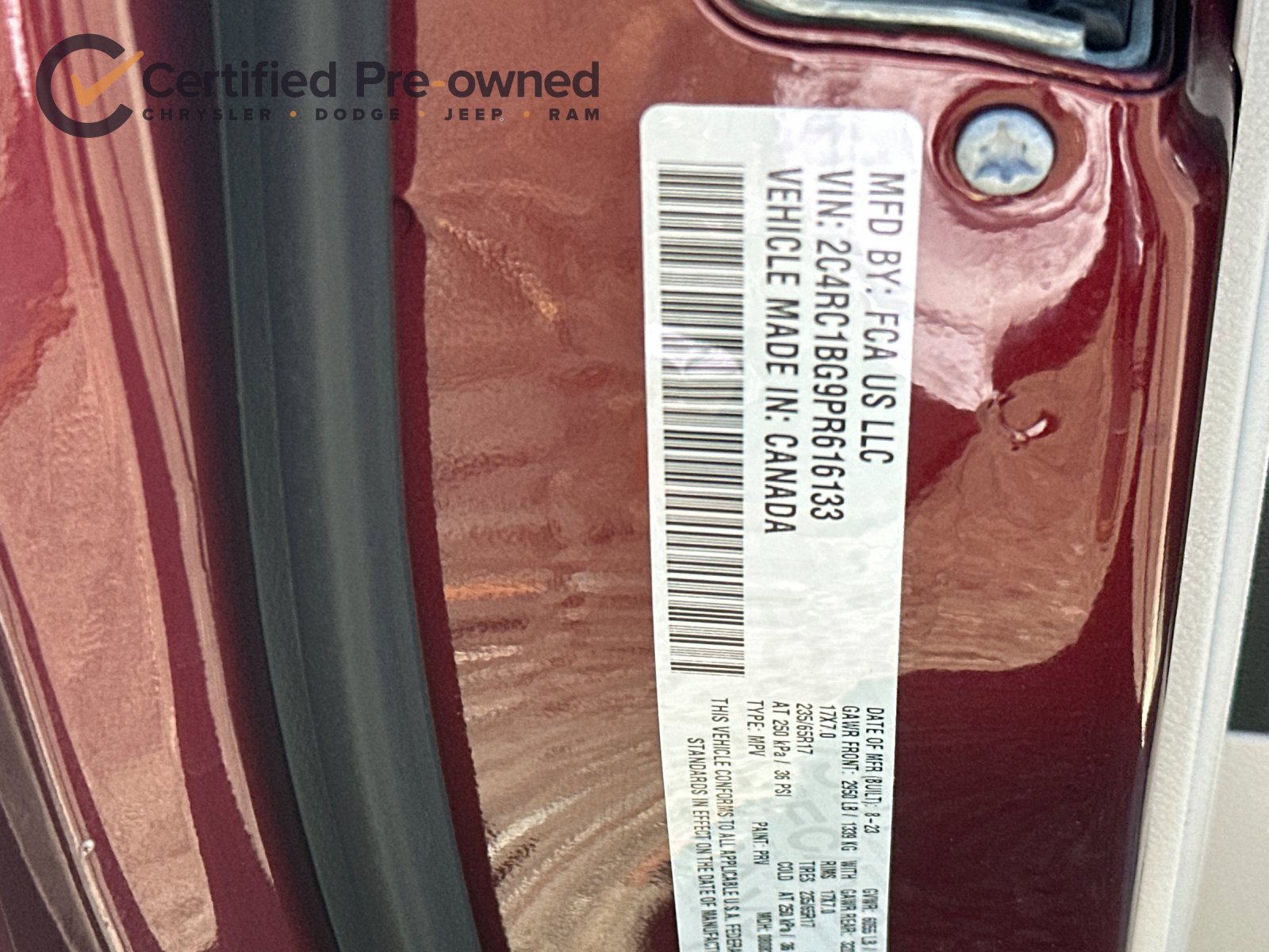 Used 2023 Chrysler Pacifica Touring-L FWD image 28