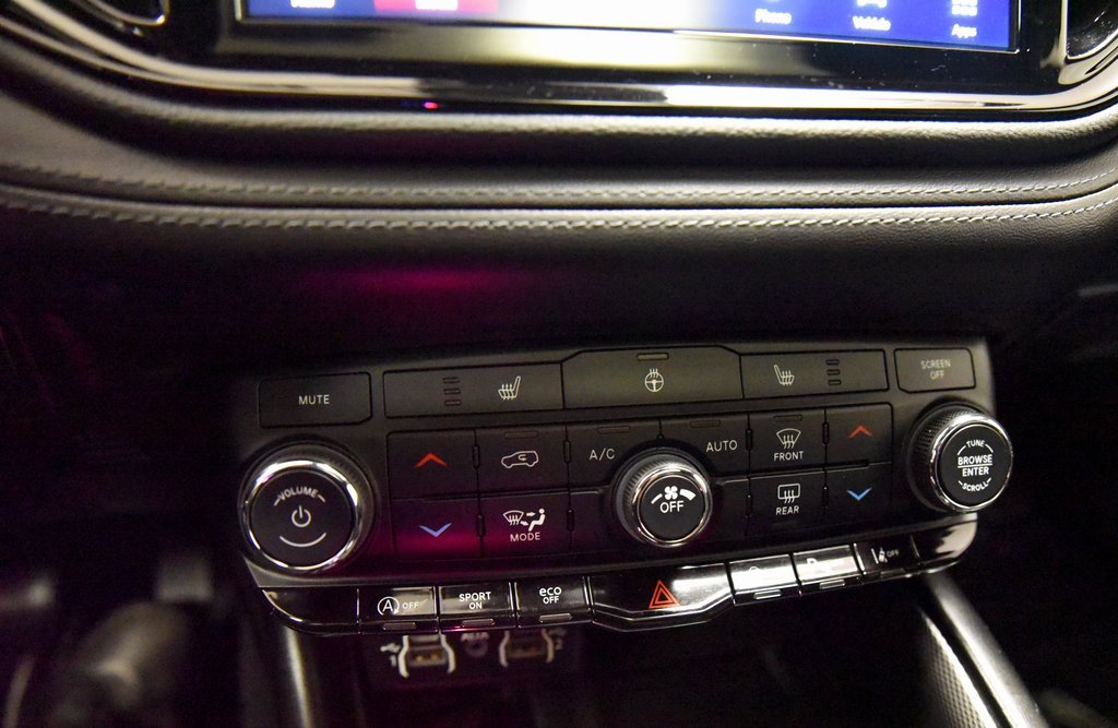 Used 2022 Dodge Durango GT image 17