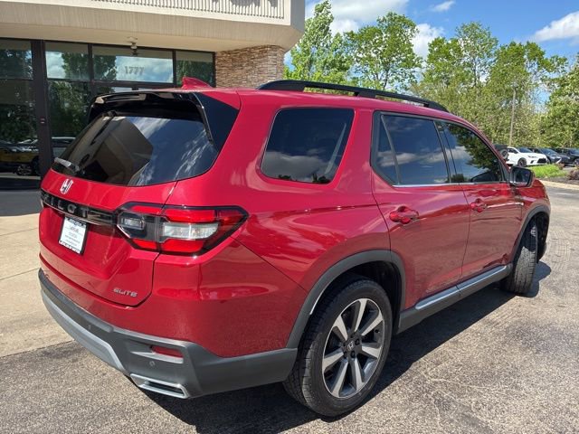 Used 2023 Honda Pilot Elite image 3