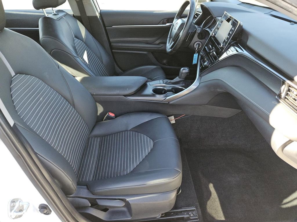 Used 2024 Toyota Camry SE FWD image 28