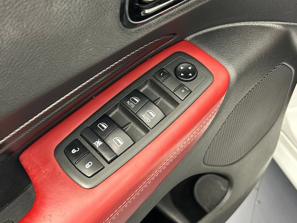 Used 2021 Dodge Durango R/T w/ Blacktop Package RWD image 19