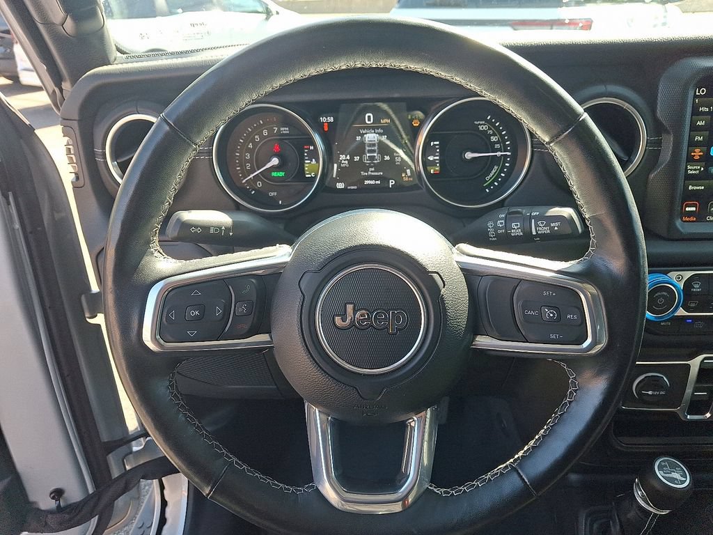 Used 2023 Jeep Wrangler Unlimited Sahara w/ Cold Weather Group AWD/4WD image 19
