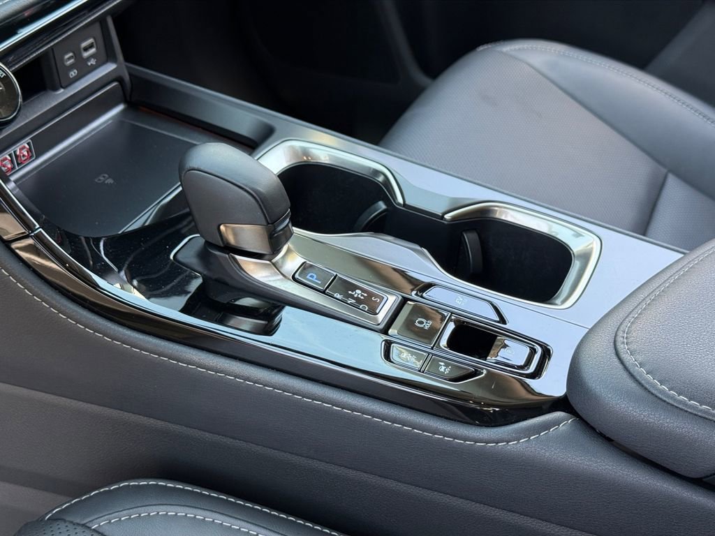 Used 2025 Lexus NX 350h AWD w/ Accessory Package (2T) image 23