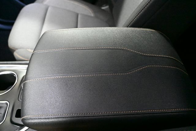 Used 2021 Chevrolet Traverse LS FWD image 22