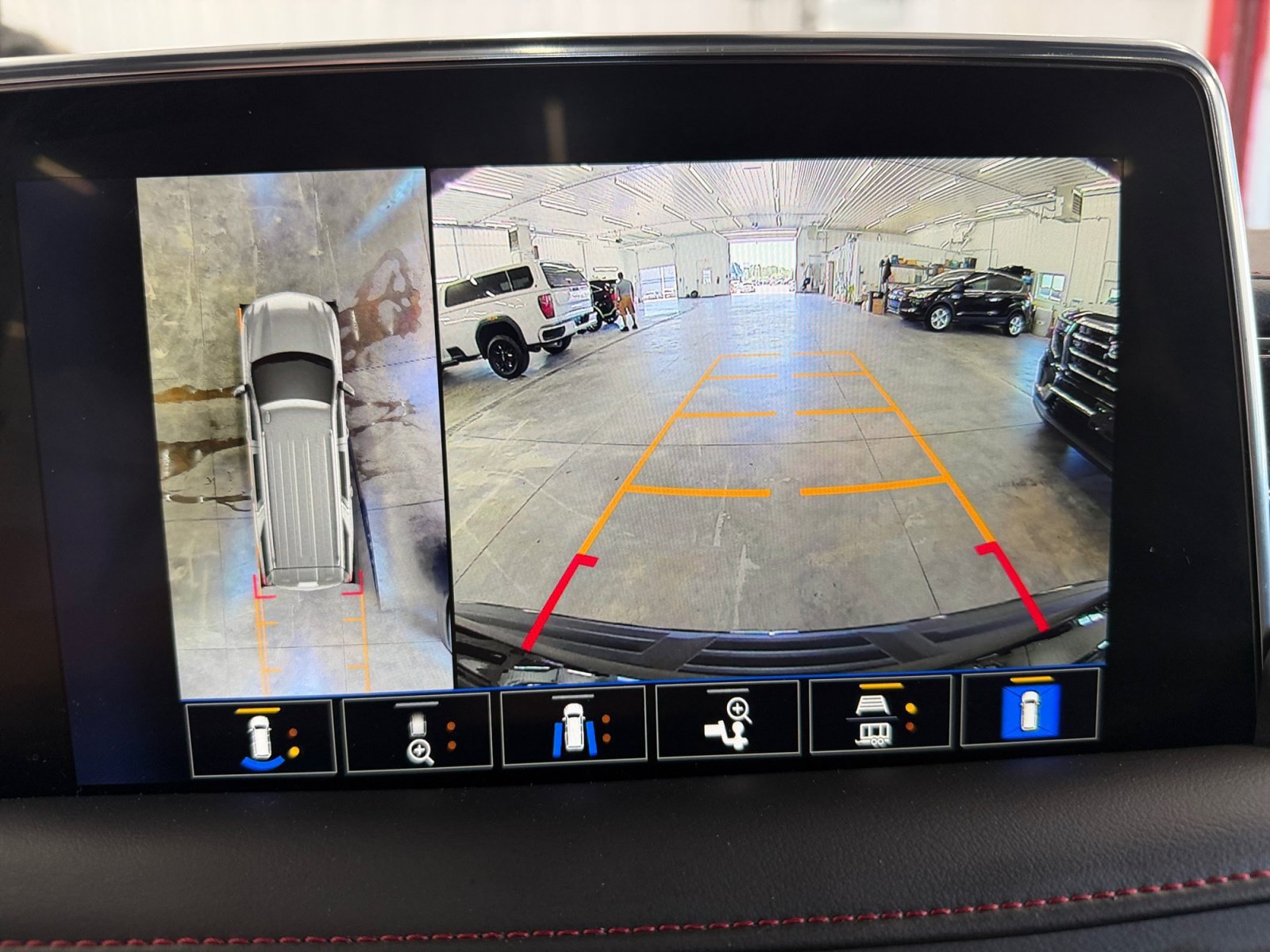 Used 2024 Chevrolet Tahoe RST w/ Sport Performance Package AWD/4WD image 21