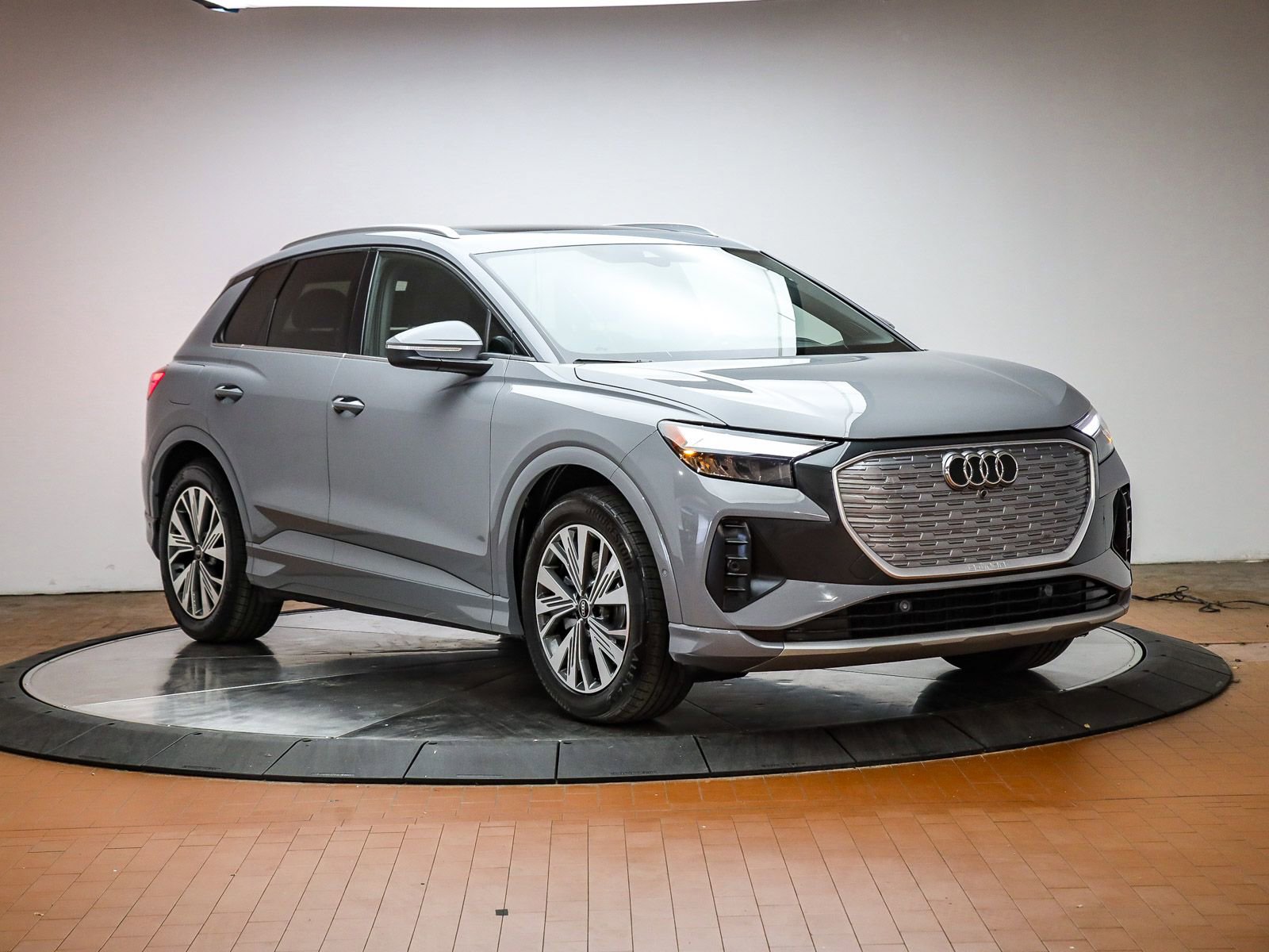 Certified 2023 Audi Q4 e-tron Premium Plus w/ Premium Plus image 6